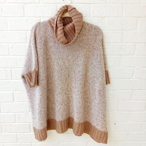 ROMEO & JULIET COUTURE Boxy Oversized Turtleneck Transitional Sweater sz: L
